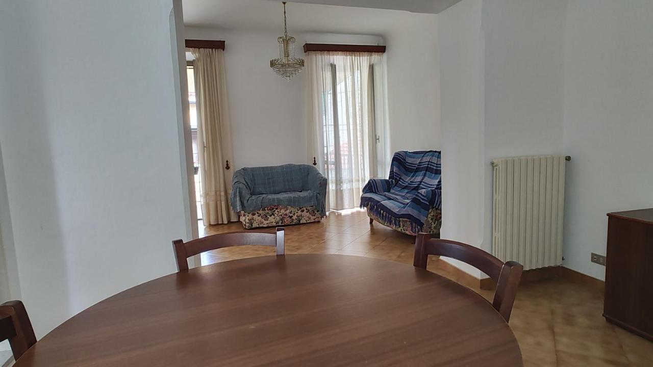 Countryhouse Traversa Du Furnu 임페리아 외부 사진