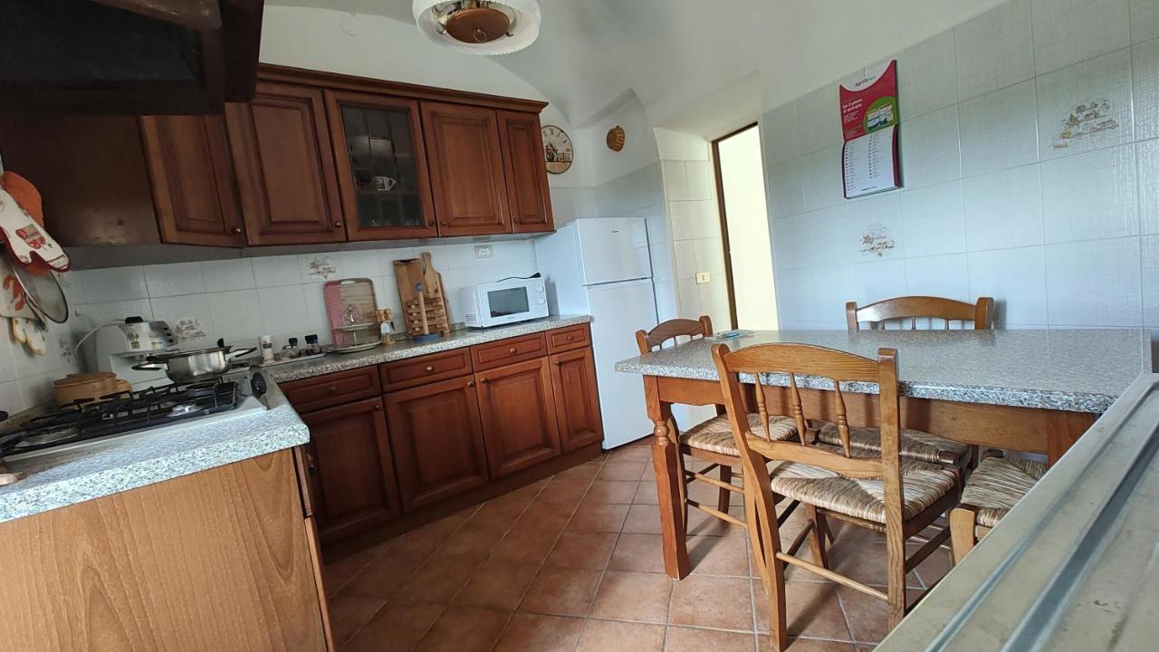 Countryhouse Traversa Du Furnu 임페리아 외부 사진