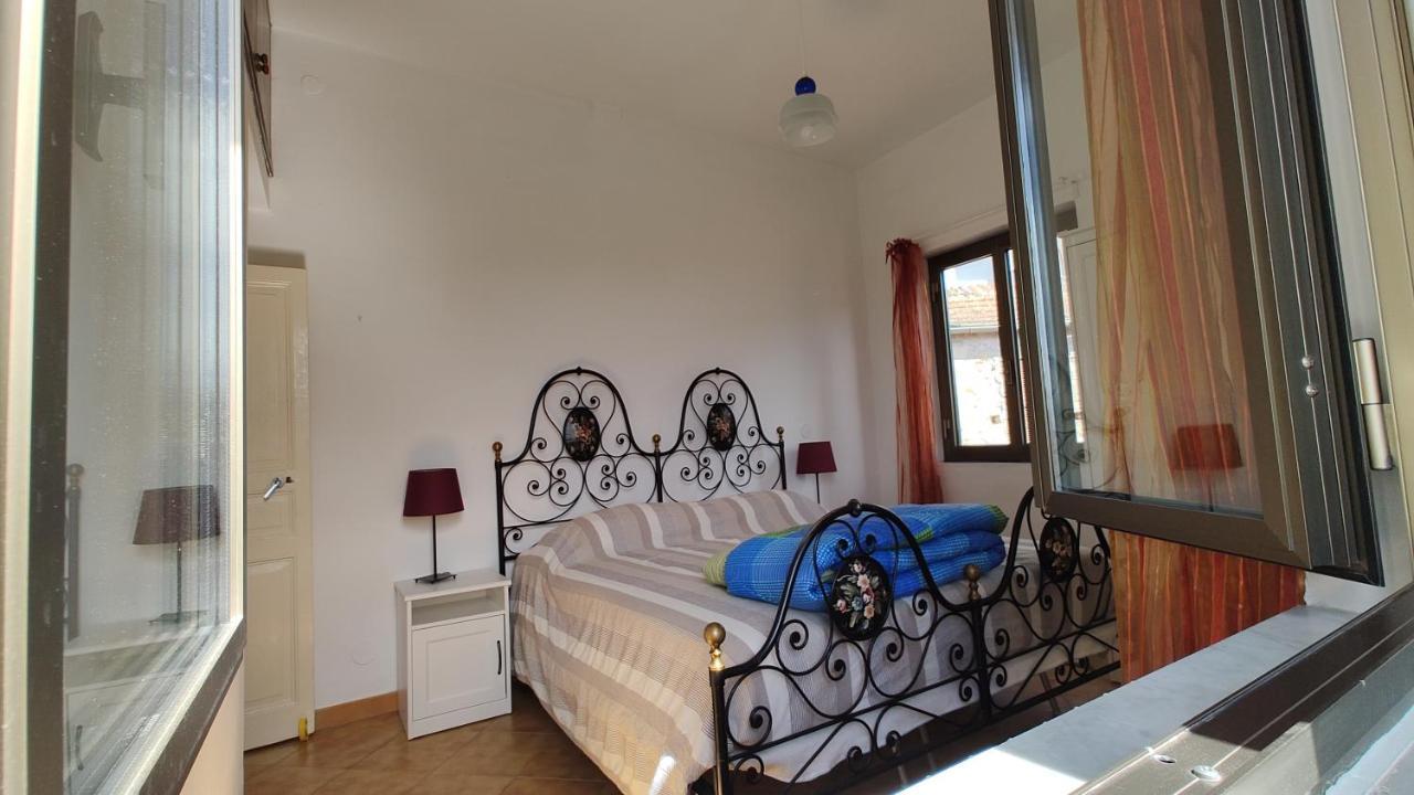 Countryhouse Traversa Du Furnu 임페리아 외부 사진